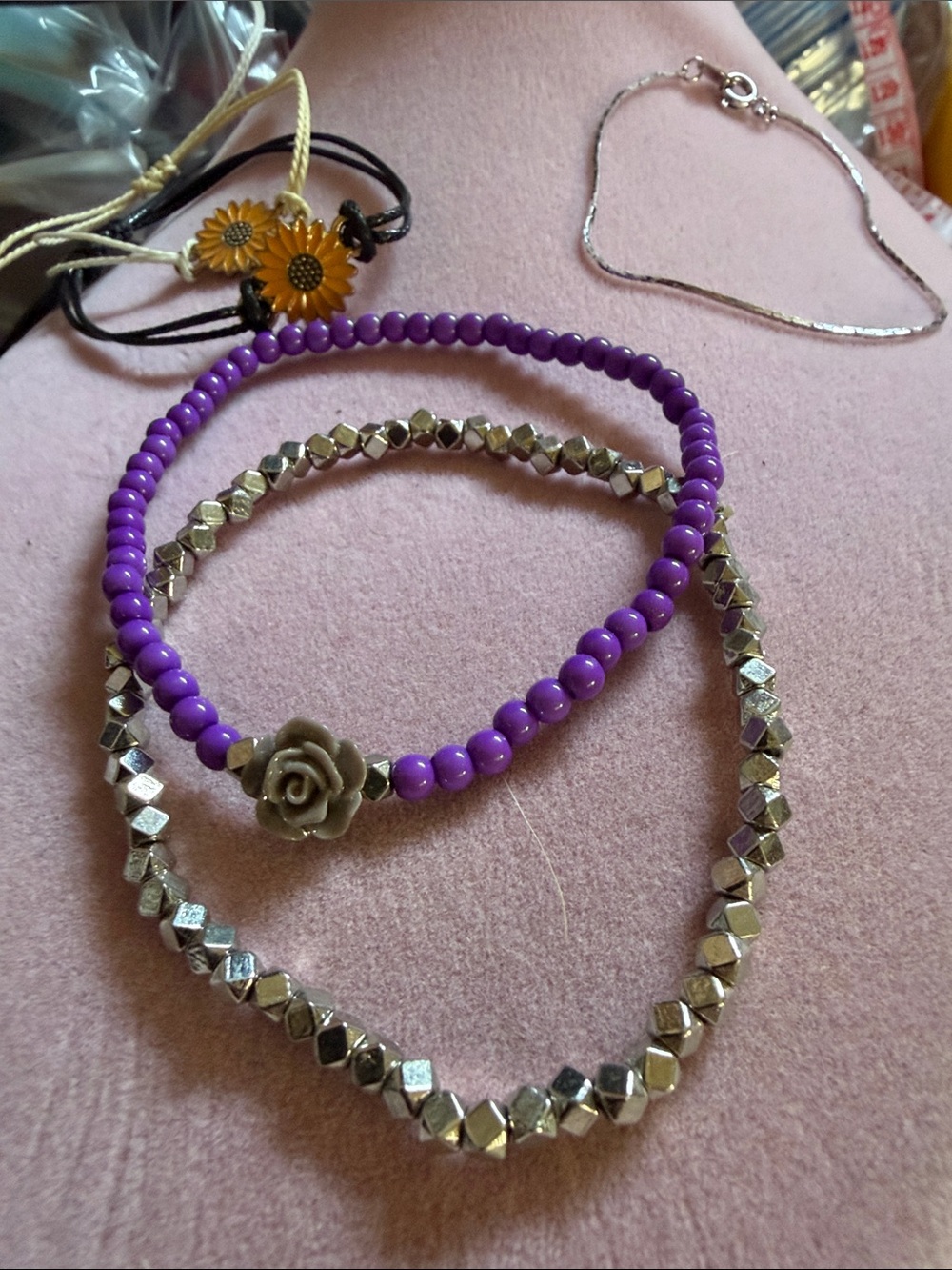 5 Bracelets, 2 Stretch, 2 Adj Pulls, 1 SilverTone 6”, (J0295)